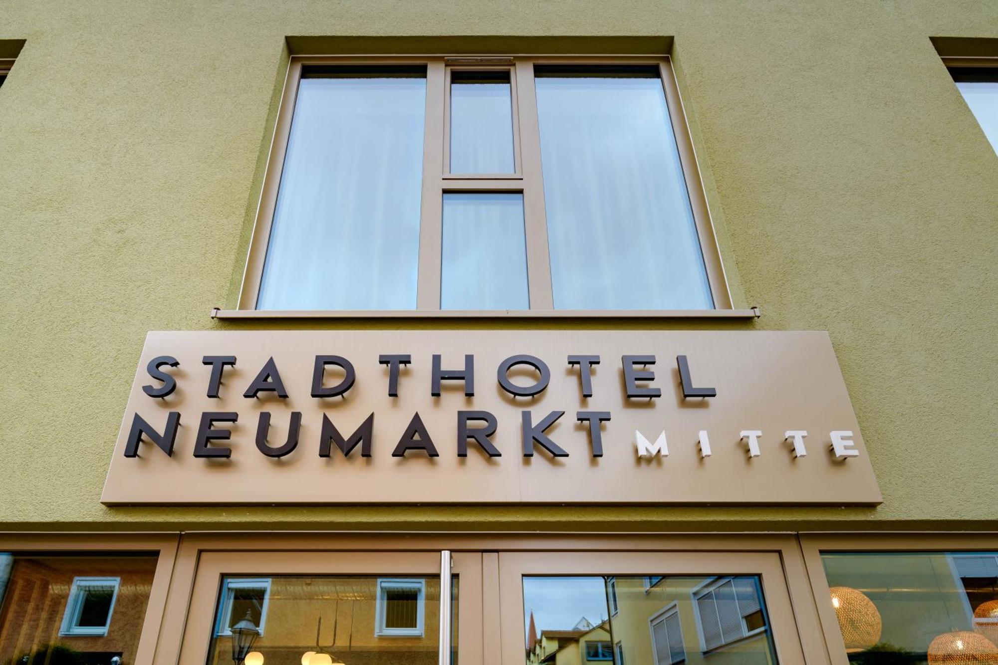 Stadthotel Neumarkt Mitte Neumarkt in der Oberpfalz Ngoại thất bức ảnh